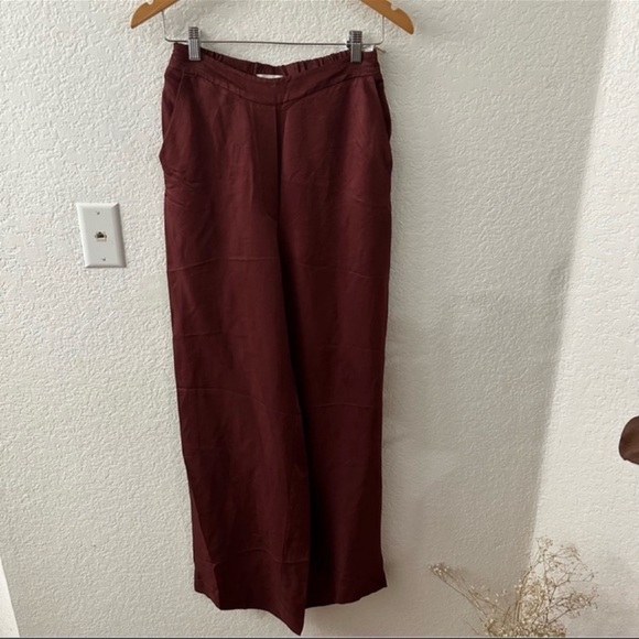 Aritzia Wilfred Wide Leg Silky Pants size 6 - Picture 2 of 10